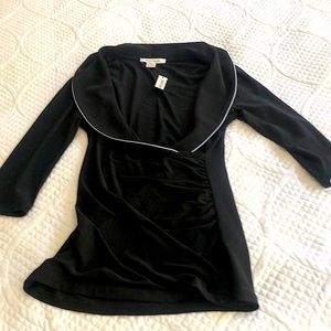 WHBM new 3/4 length black top with white piping